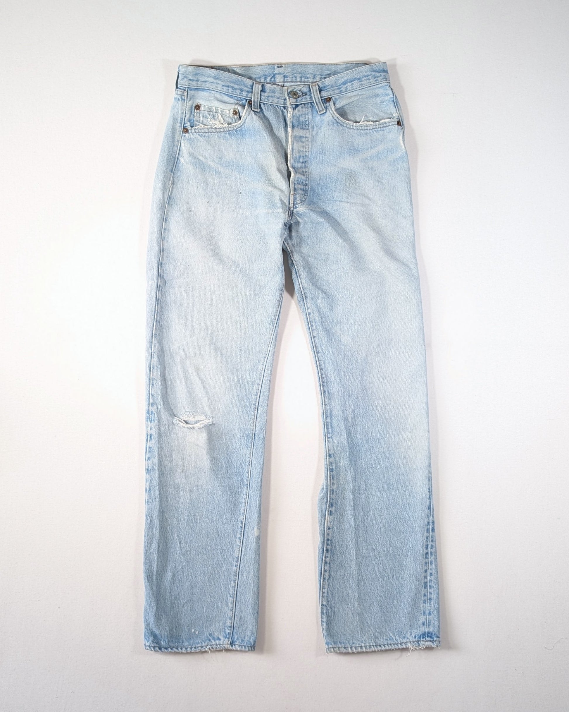 1970S - LEVIS MADE IN USA 501 SELVEDGE DISTRESSED JEANS - W31 / L32
