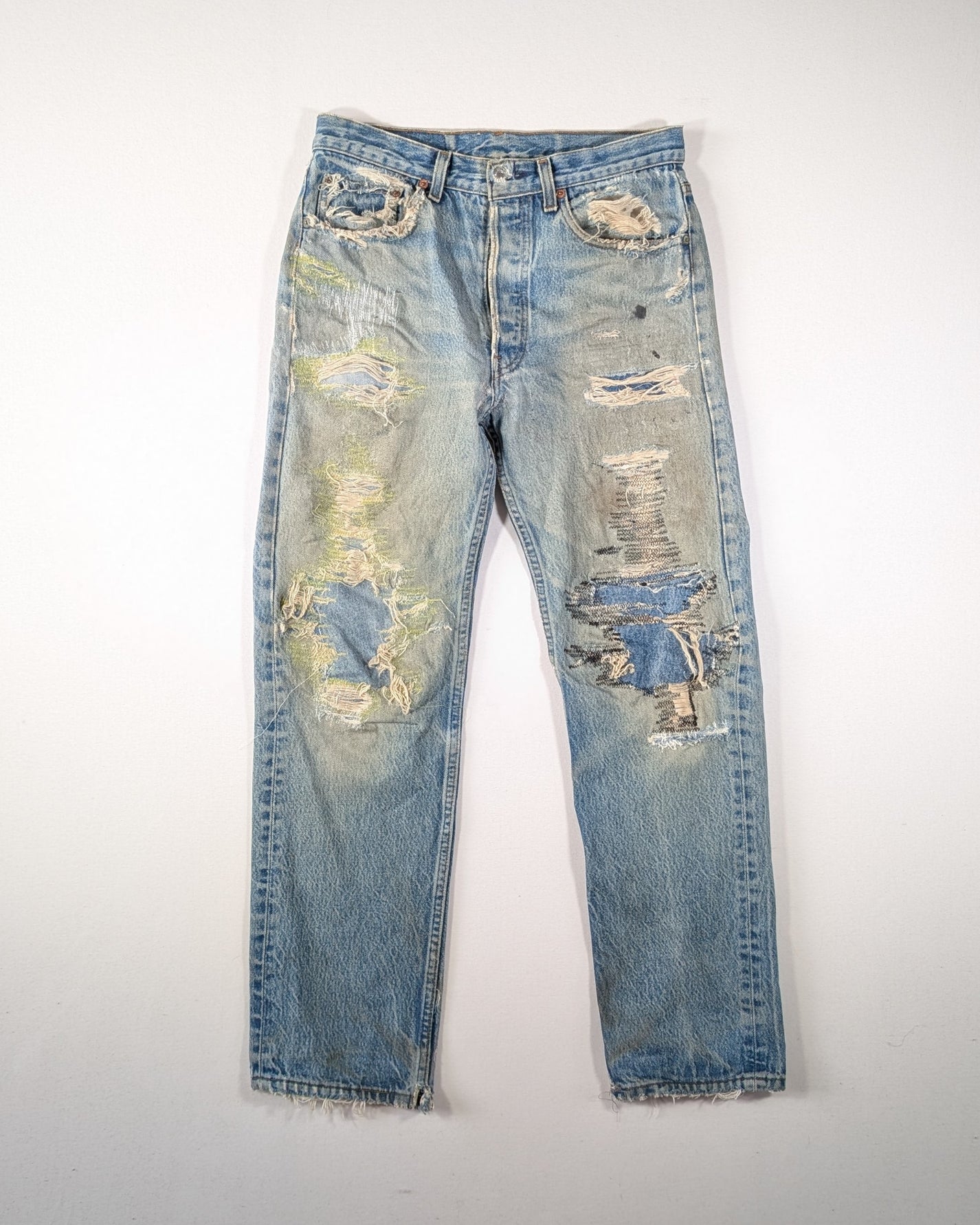 1990S - LEVIS MADE IN USA 501 DISTRESSED JEANS - W31 / L30