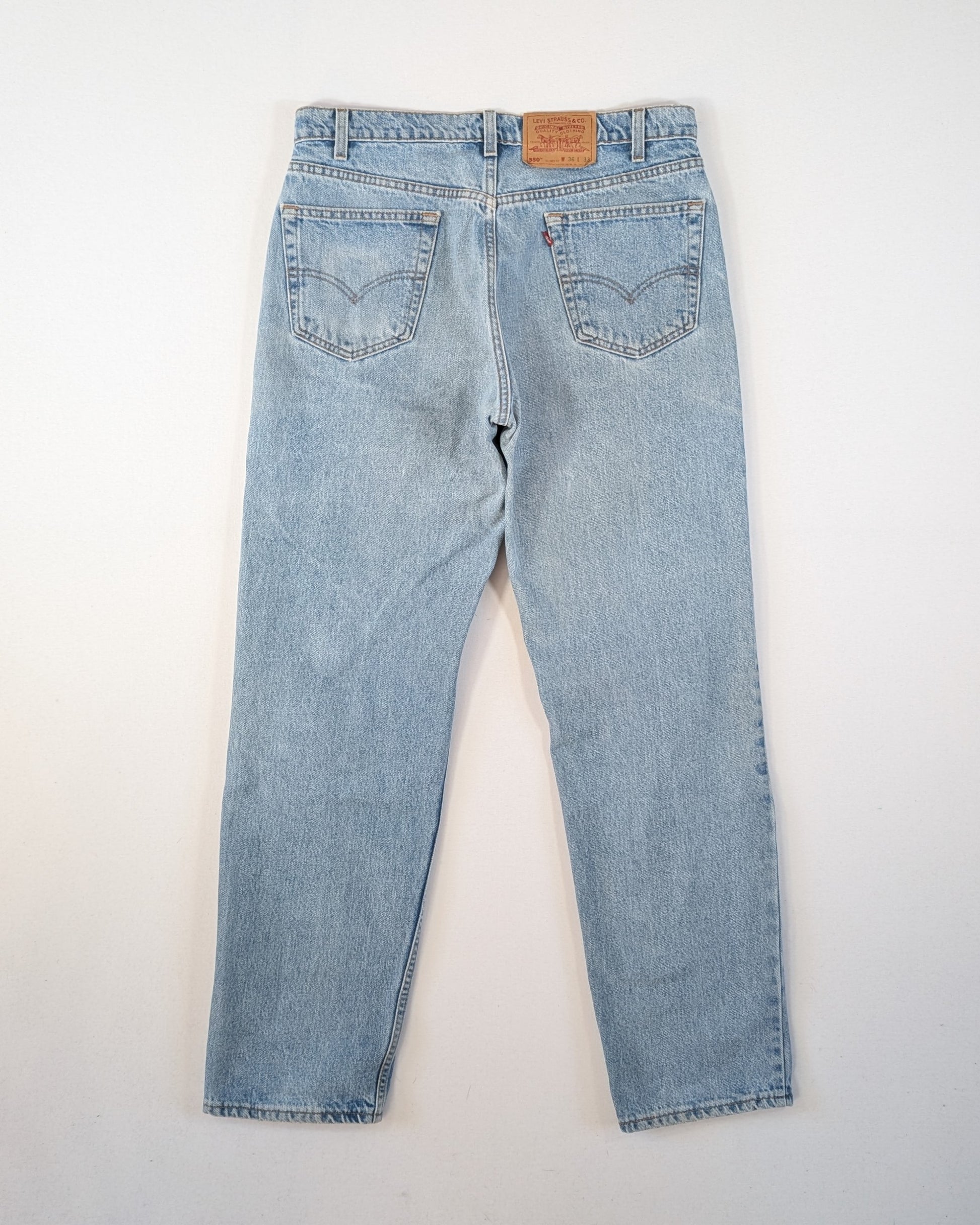 1990S - LEVIS MADE IN USA 550 RELAXED FIT JEANS - W35 / L32
