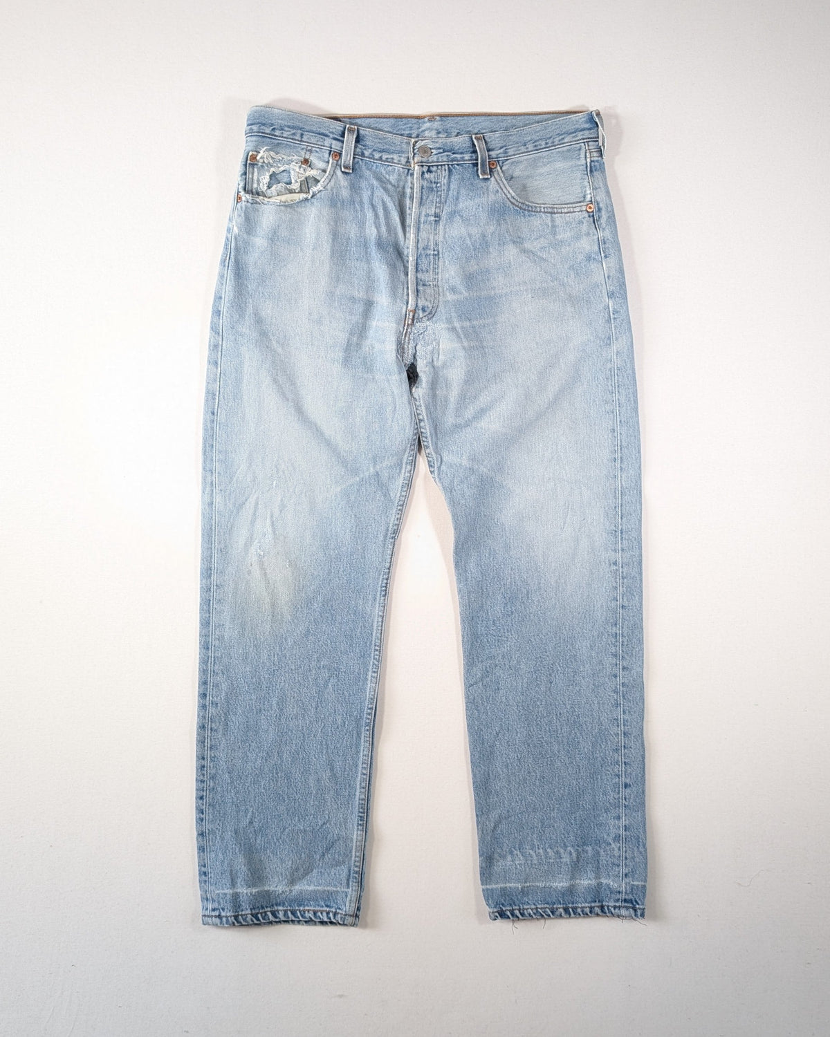 1990S - LEVIS MADE IN USA 501 DISTRESSED JEANS